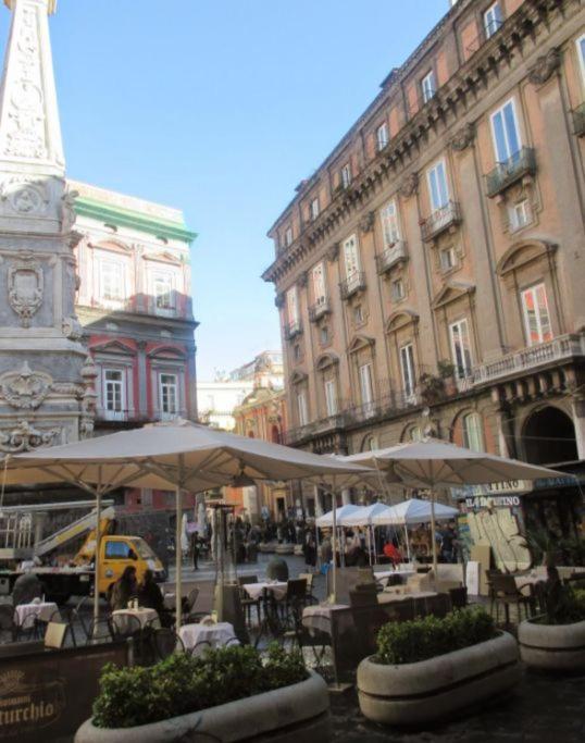 Casa Albertino-In The Heart Of Naples Luaran gambar